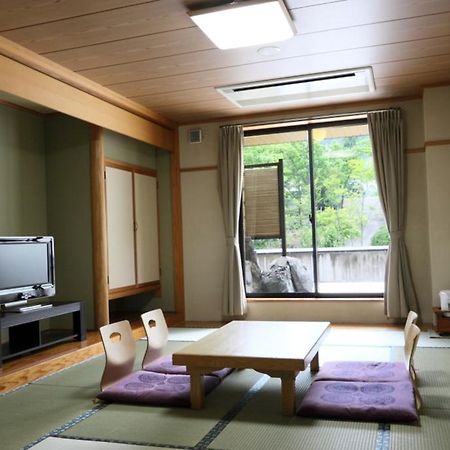 Ishiuchi Yung Parunas Minamiuonuma Exterior foto